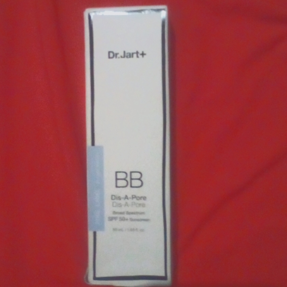 BNIB DR. JART + SKIN CARE/ SHADE LIGHT~MEDIUM